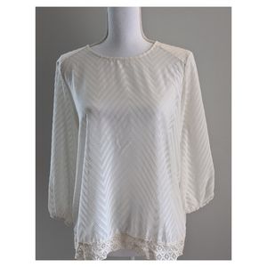 Eclair 3/3 Sleeve Blouse